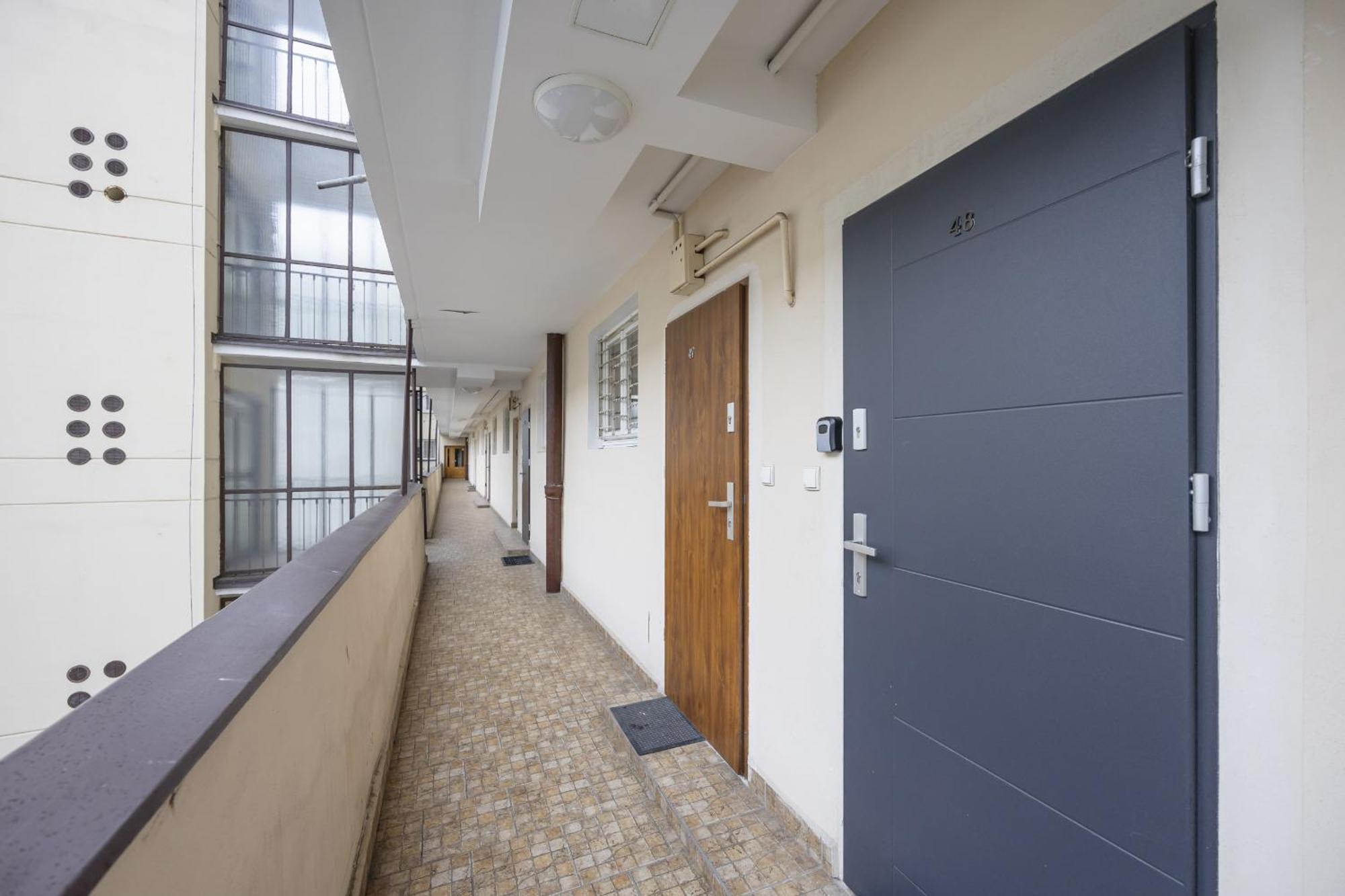 Marszalkowska Stylish Apartment With Balcony Warsaw Center By Noclegi Renters Exterior foto